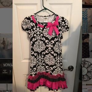 Girls dress